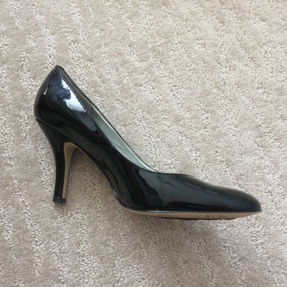 Anne Klein Black Patent Heels - Picture 4 of 6